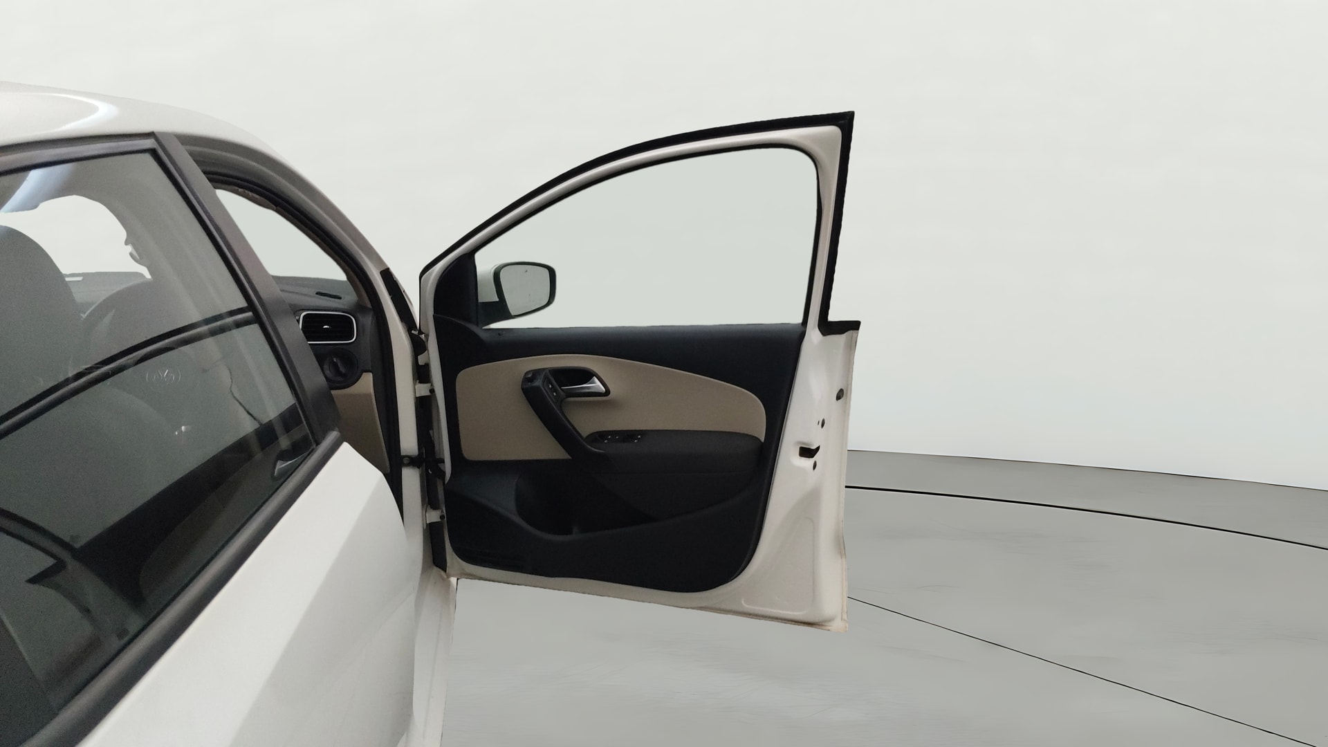 View 2014 Volkswagen Polo GT TSI Image 45 Used 2014 Volkswagen Polo GT TSI Image 45