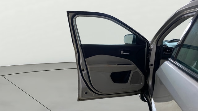 View Jeep Compass Image 37 Used Jeep Compass Image 37