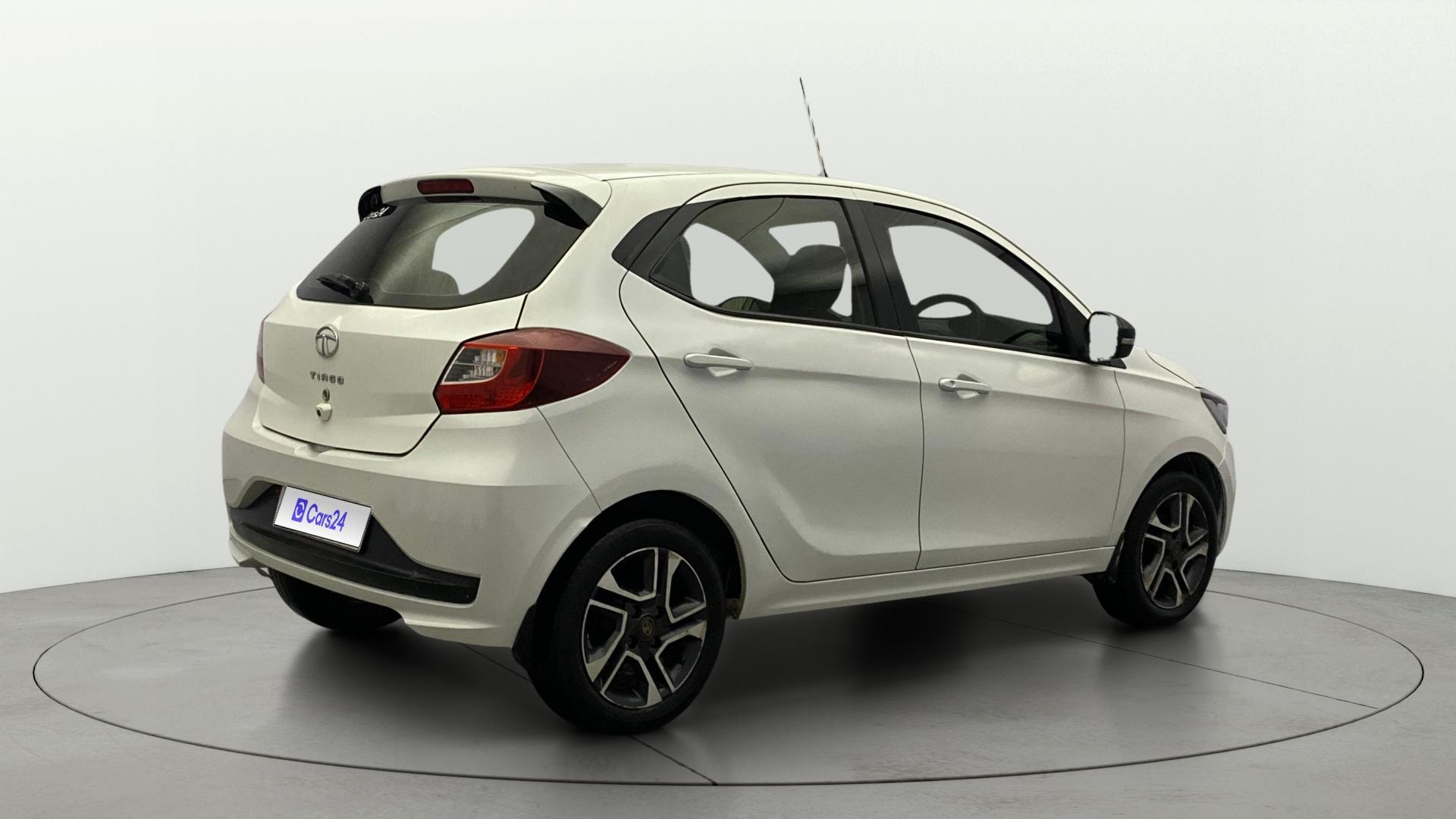 View 2021 Tata Tiago Revotorq XB Image 43 Used 2021 Tata Tiago Revotorq XB Image 43
