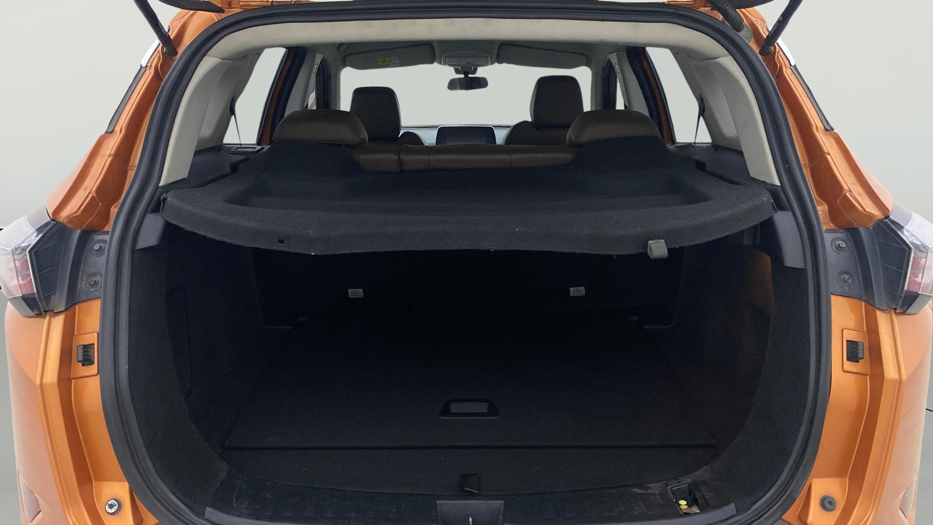View 2019 Tata Harrier XE Image 41 Used 2019 Tata Harrier XE Image 41
