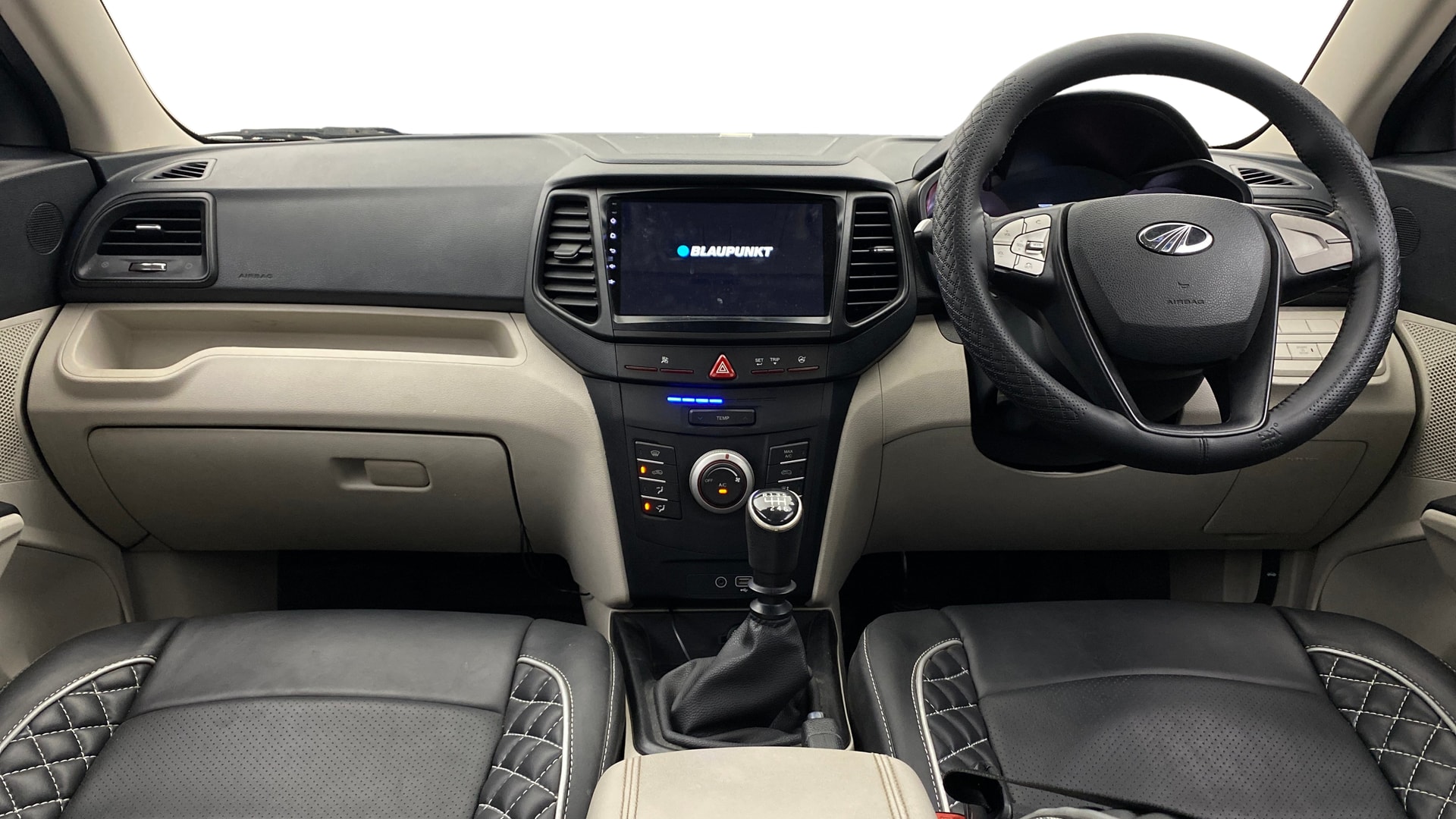Used 2022 Mahindra XUV300 Used 2022 Mahindra XUV300