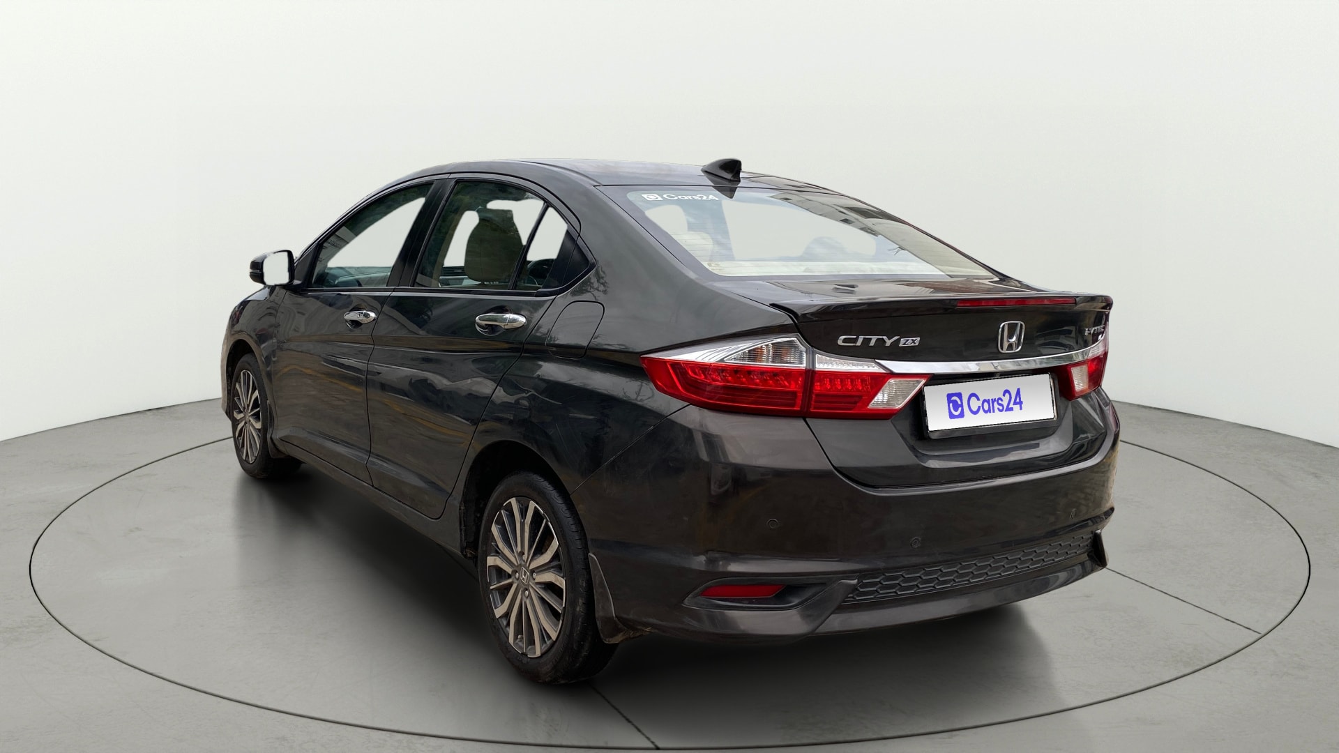 View 2017 Honda City ZX CVT Image 2 Used 2017 Honda City ZX CVT Image 2