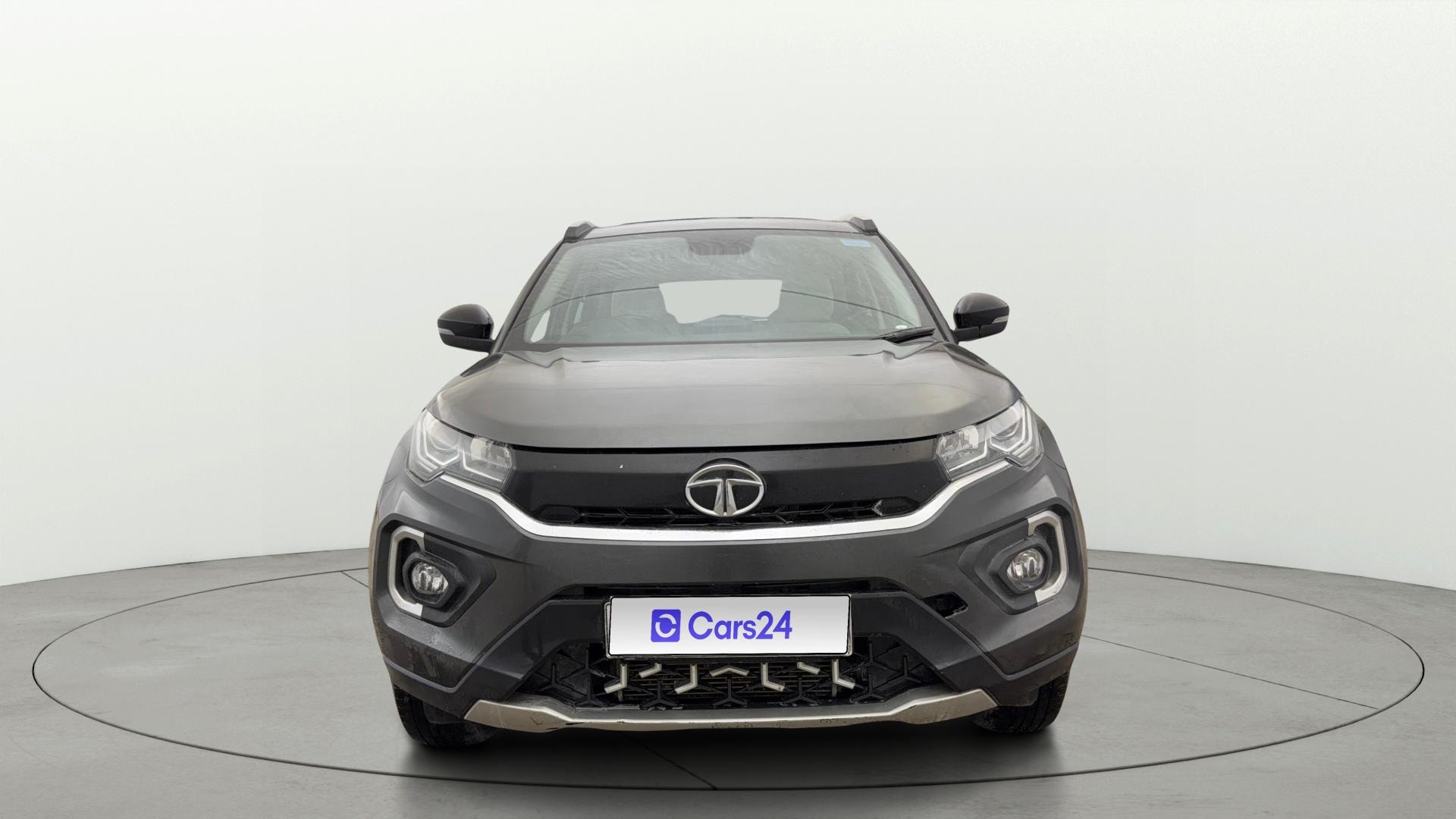 View 2022 Tata Nexon Revotron XE Image 1 Used 2022 Tata Nexon Revotron XE Image 1