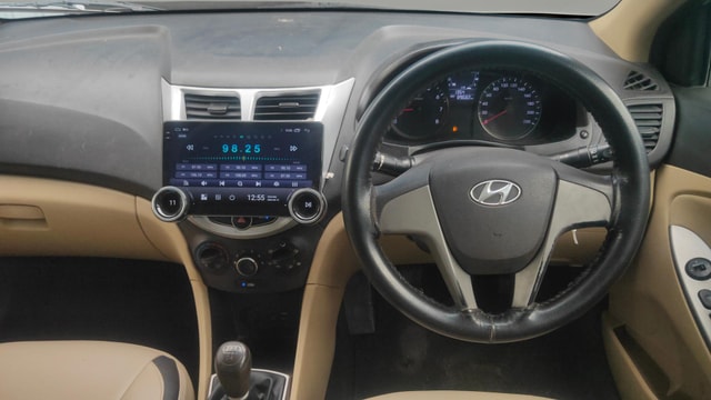 View Hyundai Fluidic Verna Image 12 Used Hyundai Fluidic Verna Image 12