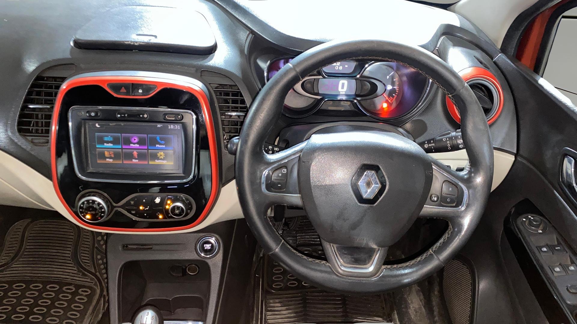 View 2018 Renault Captur RXT Mono Petrol Image 13 Used 2018 Renault Captur RXT Mono Petrol Image 13