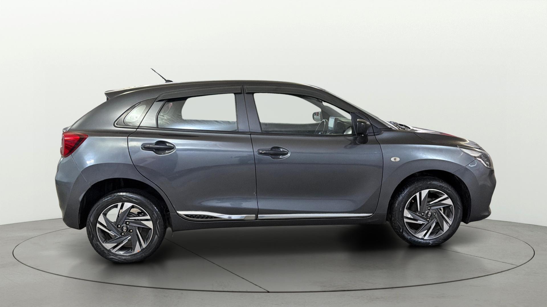 View 2022 Maruti Suzuki 1000 Base Variant Image 9 Used 2022 Maruti Suzuki 1000 Base Variant Image 9