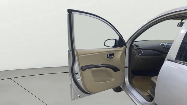 View Hyundai i10 Image 30 Used Hyundai i10 Image 30