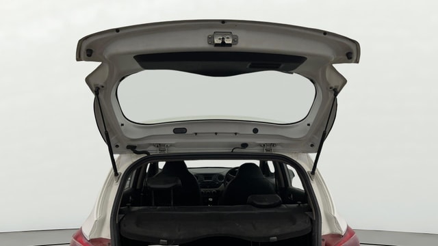 View Hyundai Grand i10 Image 16 Used Hyundai Grand i10 Image 16
