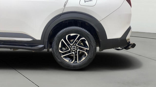 View Kia Carens Image 12 Used Kia Carens Image 12