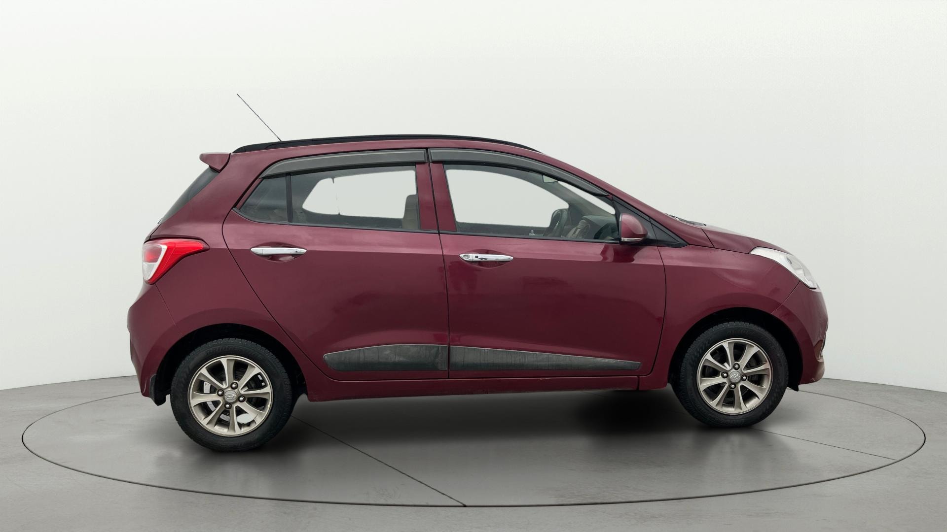 View 2016 Hyundai Grand i10 Asta AT 1.2 Kappa VTVT Image 8 Used 2016 Hyundai Grand i10 Asta AT 1.2 Kappa VTVT Image 8
