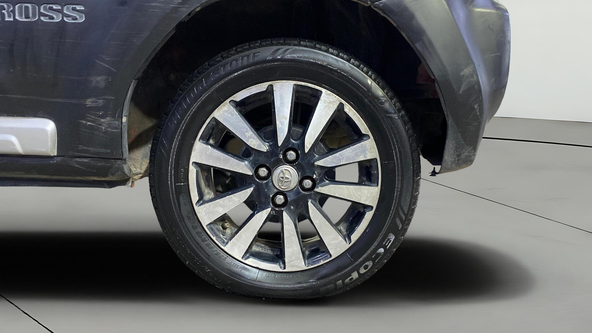 View 2014 Toyota Etios Cross D-4D GD Image 11 Used 2014 Toyota Etios Cross D-4D GD Image 11