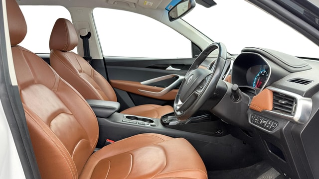 View MG Hector Plus Image 18 Used MG Hector Plus Image 18
