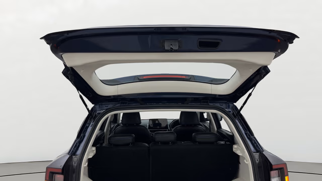 View Mahindra XUV 3XO Image 32 Used Mahindra XUV 3XO Image 32