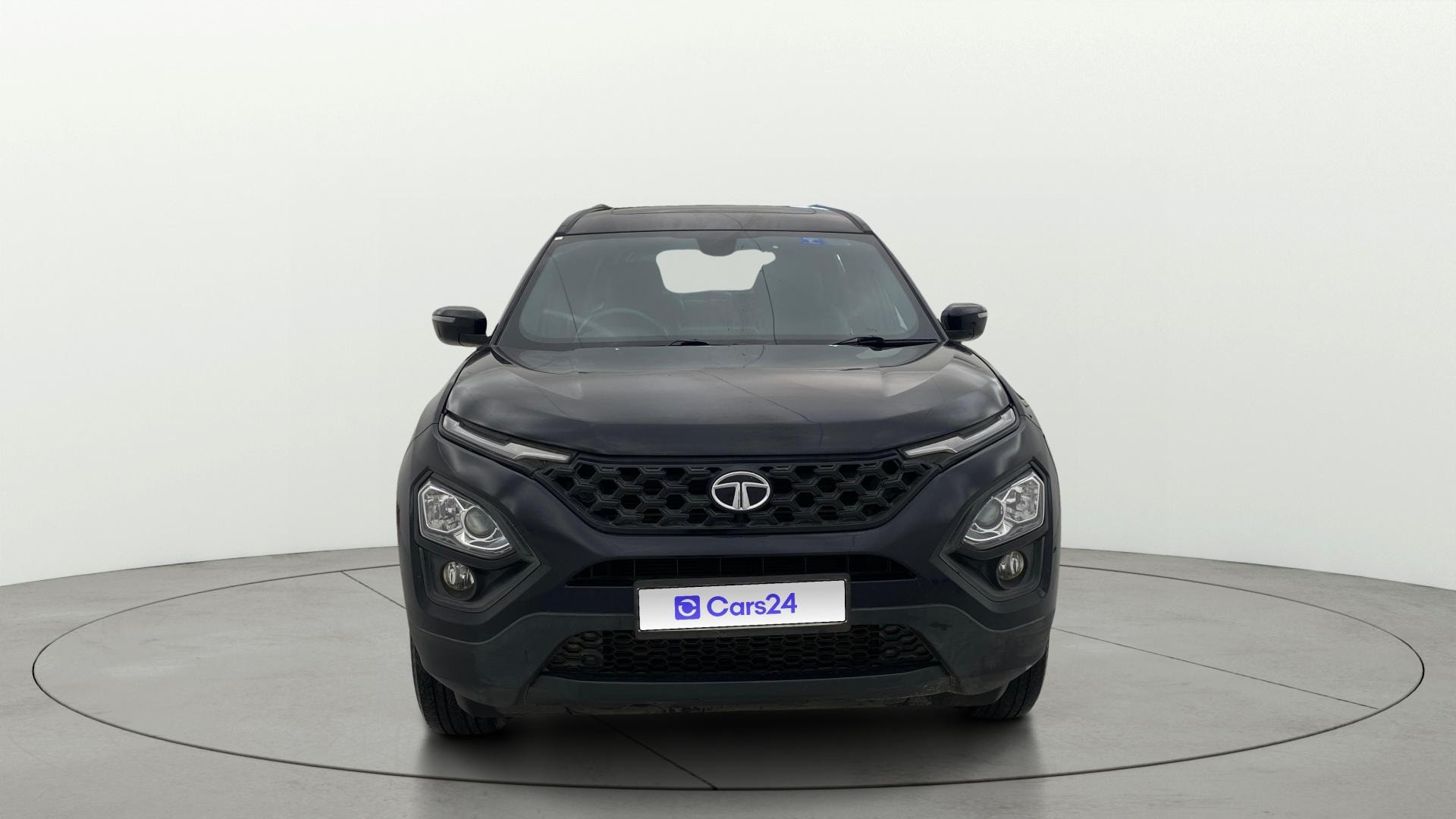 View 2023 Tata Safari XZA Plus Image 1 Used 2023 Tata Safari XZA Plus Image 1