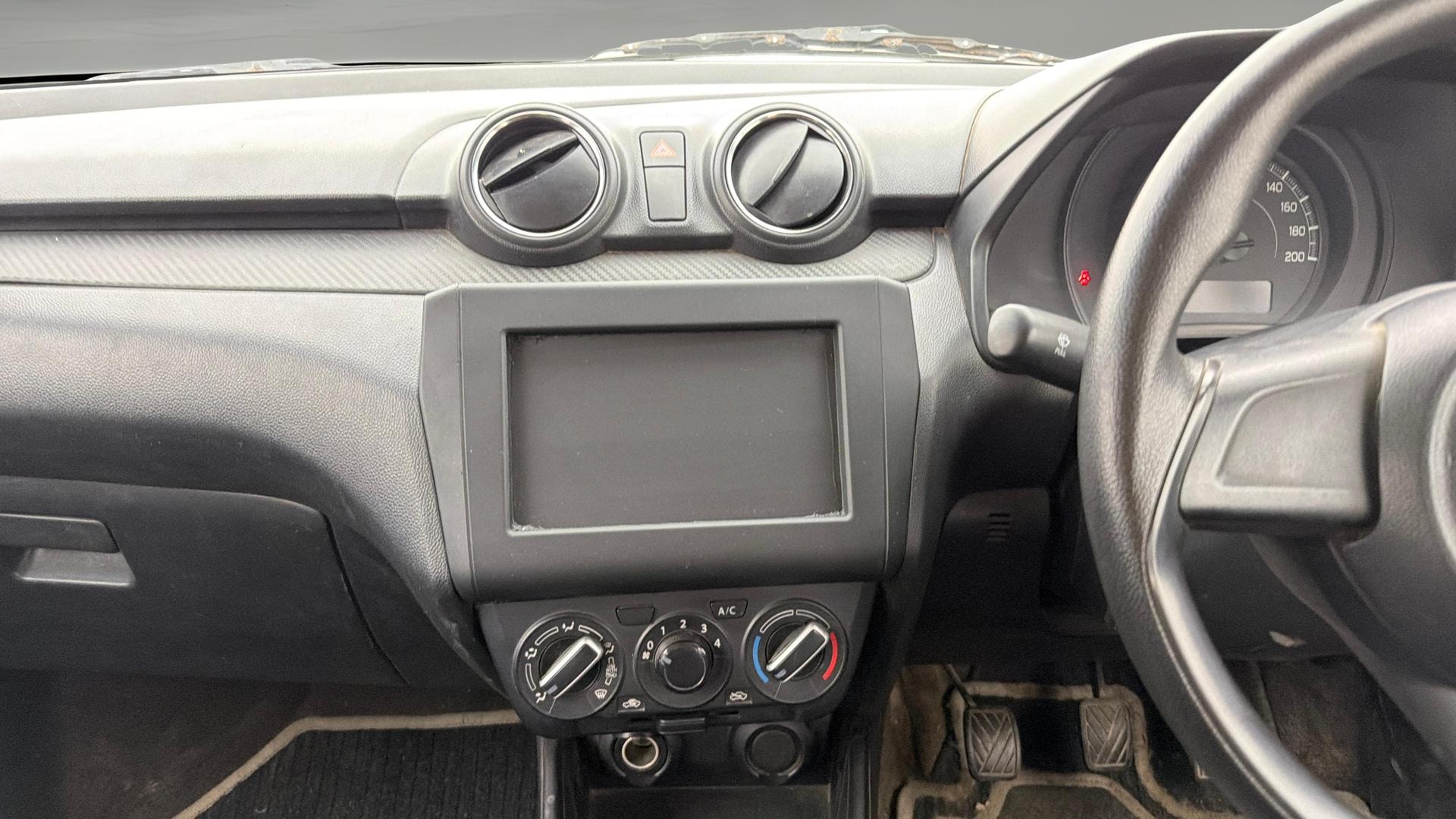 View 2024 Maruti Suzuki 1000 Base Variant Image 17 Used 2024 Maruti Suzuki 1000 Base Variant Image 17