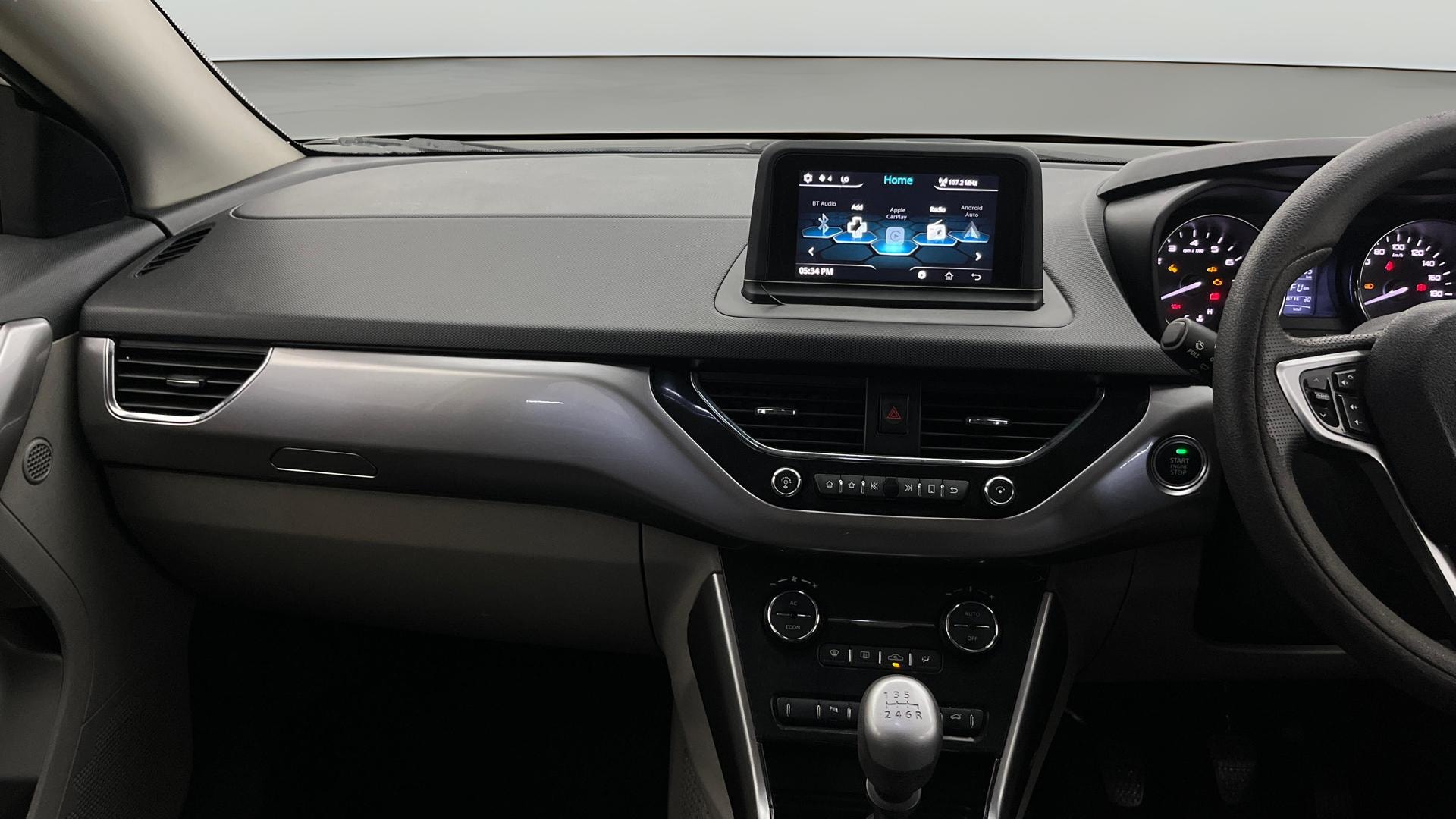 View 2018 Tata Nexon Revotron XE Image 17 Used 2018 Tata Nexon Revotron XE Image 17