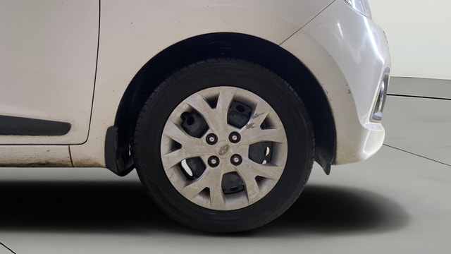 View Hyundai Grand i10 Image 40 Used Hyundai Grand i10 Image 40