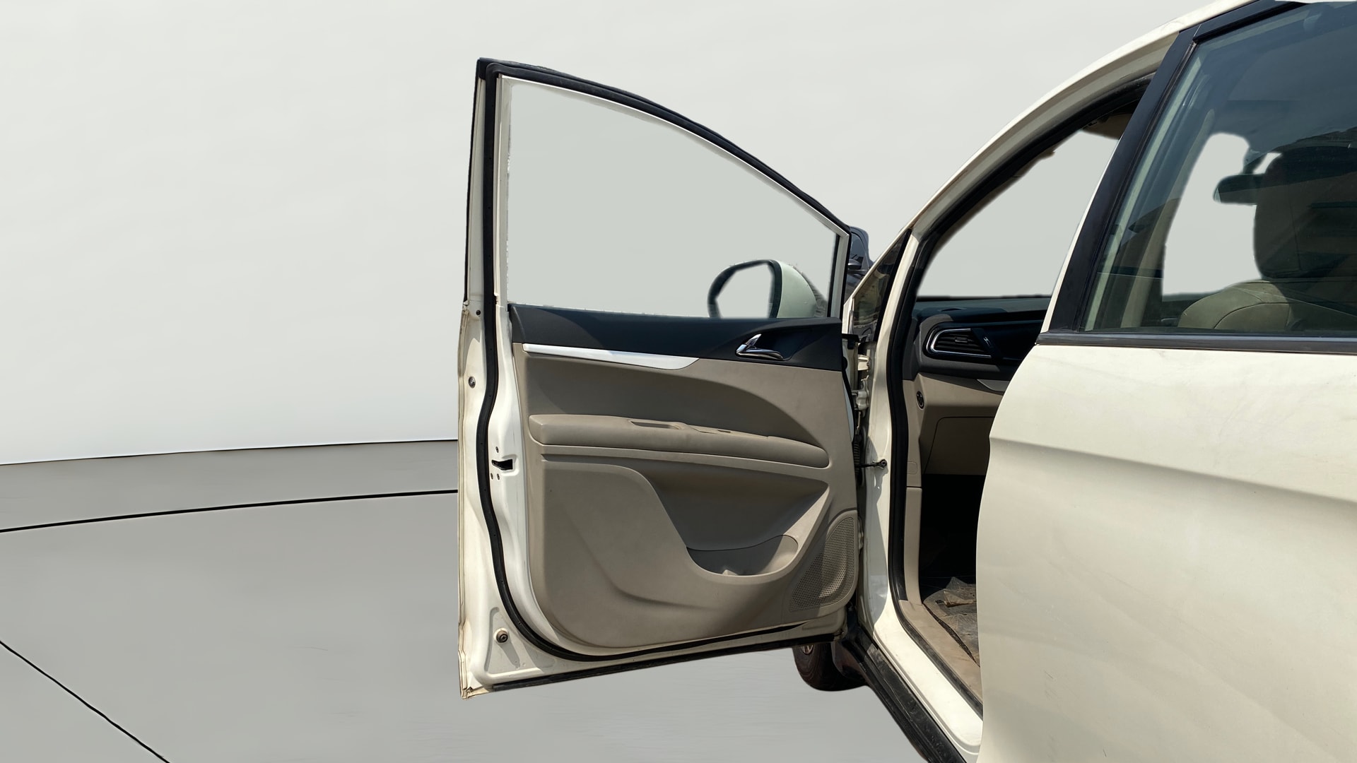 View 2018 Mahindra Marazzo M8 7-Seater Image 39 Used 2018 Mahindra Marazzo M8 7-Seater Image 39