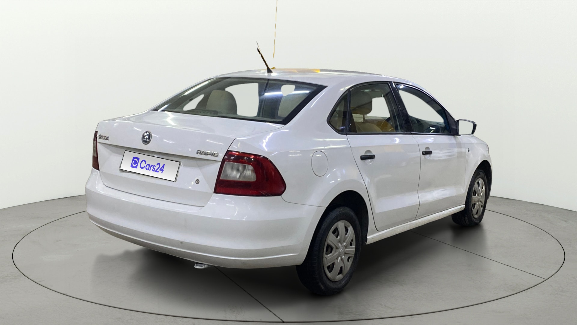 View 2014 Skoda Rapid 1.6 MPI Active Petrol BS IV Image 48 Used 2014 Skoda Rapid 1.6 MPI Active Petrol BS IV Image 48