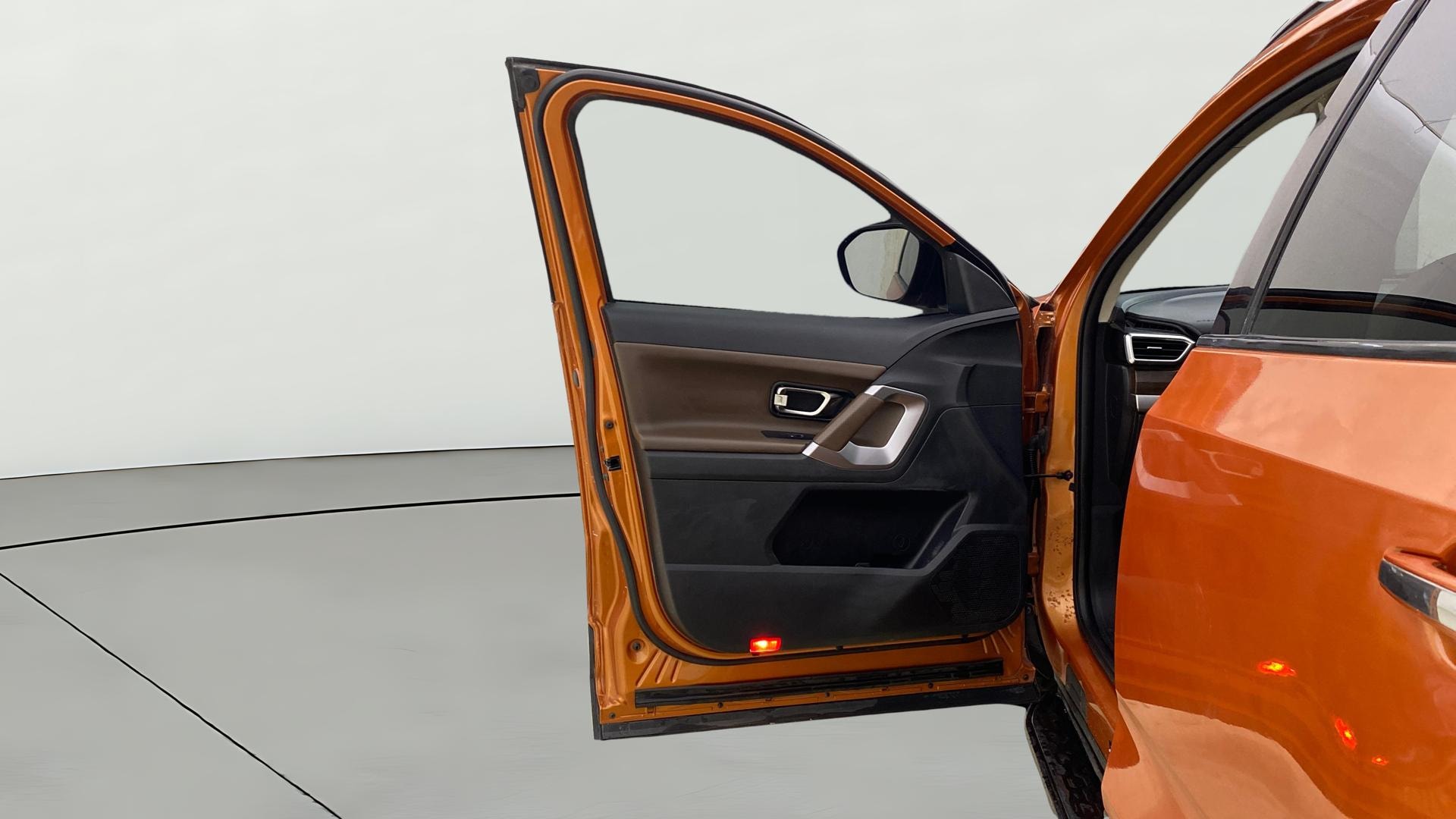 View 2019 Tata Harrier XE Image 38 Used 2019 Tata Harrier XE Image 38