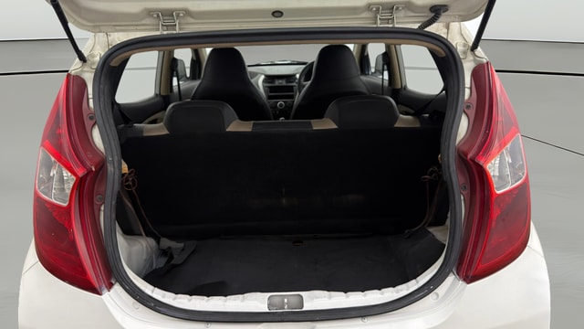 View Hyundai EON Image 36 Used Hyundai EON Image 36