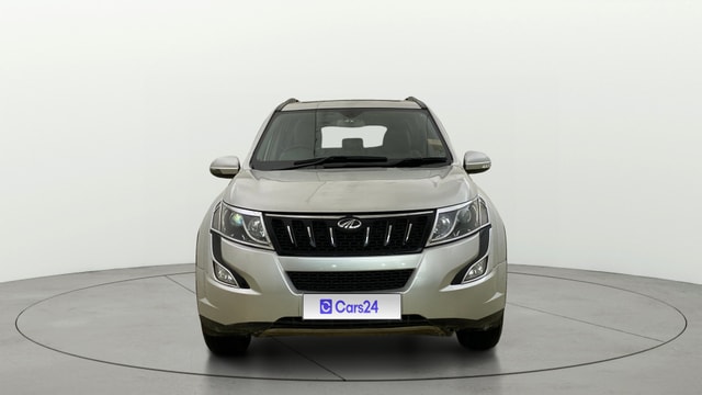 View Mahindra XUV500 Image 1 Used Mahindra XUV500 Image 1