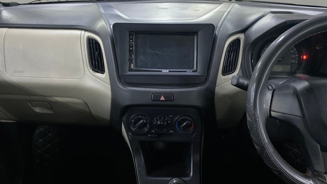 View Maruti Suzuki 1000 Image 30 Used Maruti Suzuki 1000 Image 30