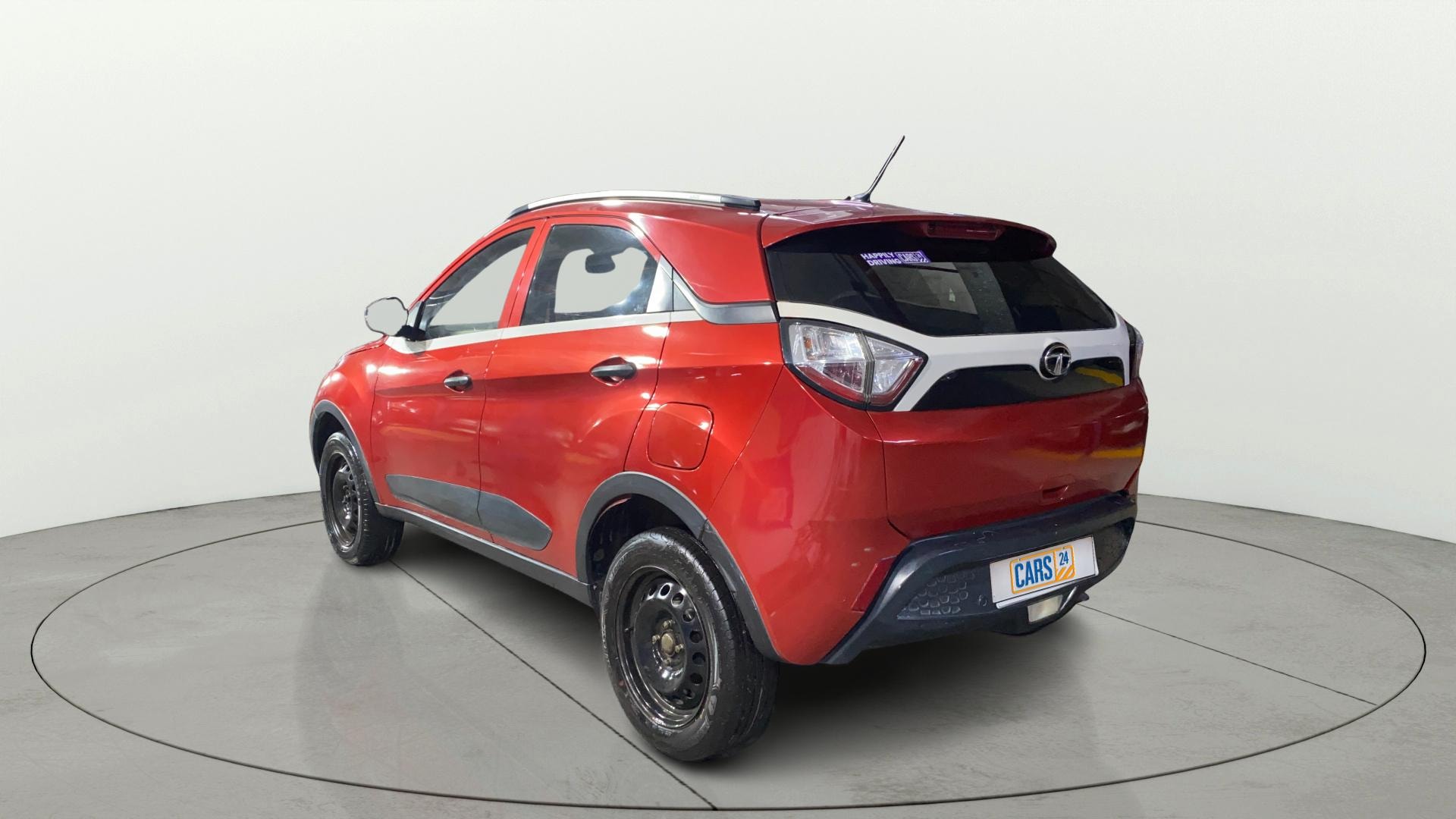 View 2019 Tata Nexon Revotorq XM Image 2 Used 2019 Tata Nexon Revotorq XM Image 2