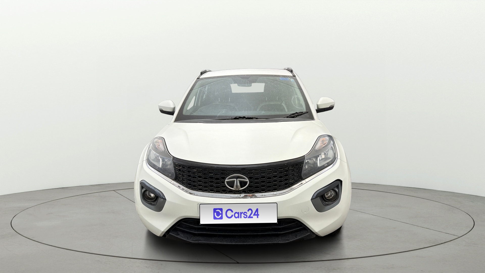 Used 2018 Tata Nexon Used 2018 Tata Nexon