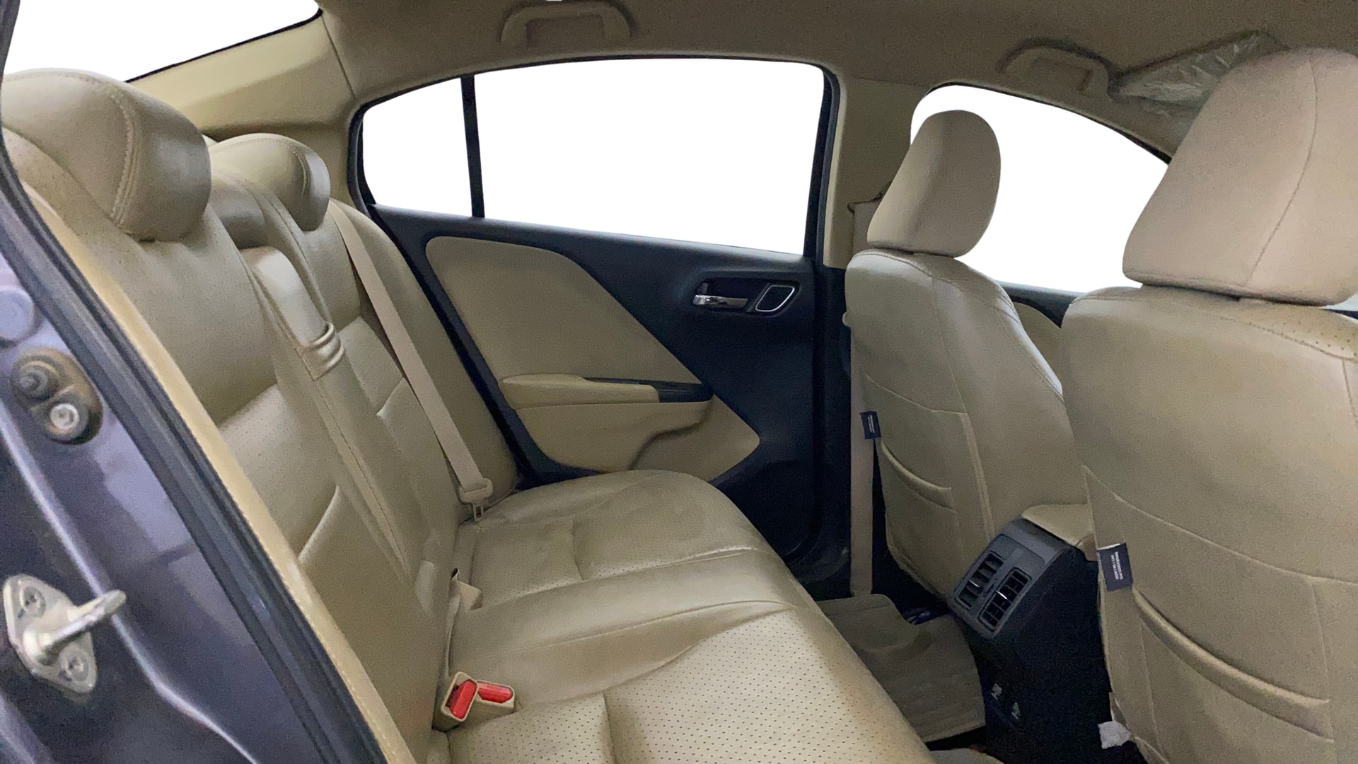 View 2017 Honda City ZX MT Diesel Anniversary Edition Image 35 Used 2017 Honda City ZX MT Diesel Anniversary Edition Image 35