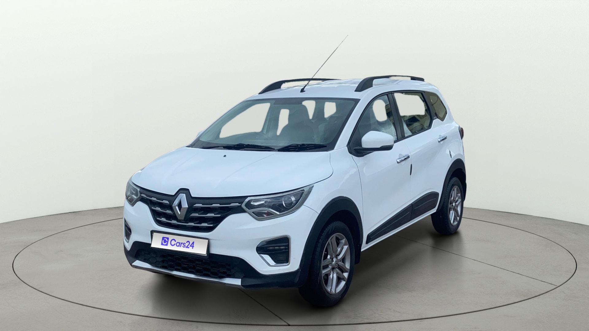 View 2021 Renault Triber RXZ AMT Image 37 Used 2021 Renault Triber RXZ AMT Image 37