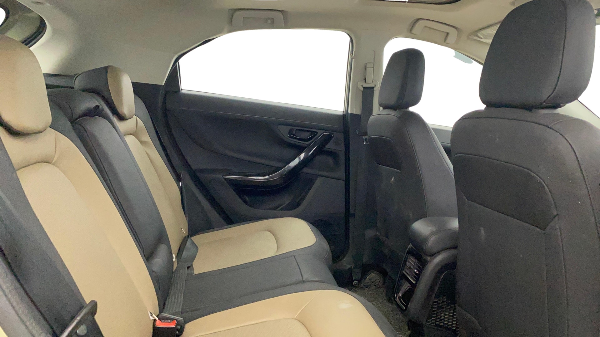 View 2024 Tata Nexon Revotron XE Image 36 Used 2024 Tata Nexon Revotron XE Image 36