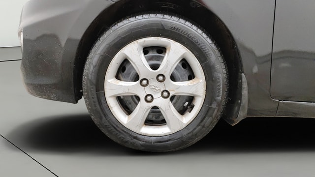 View Hyundai Fluidic Verna Image 28 Used Hyundai Fluidic Verna Image 28