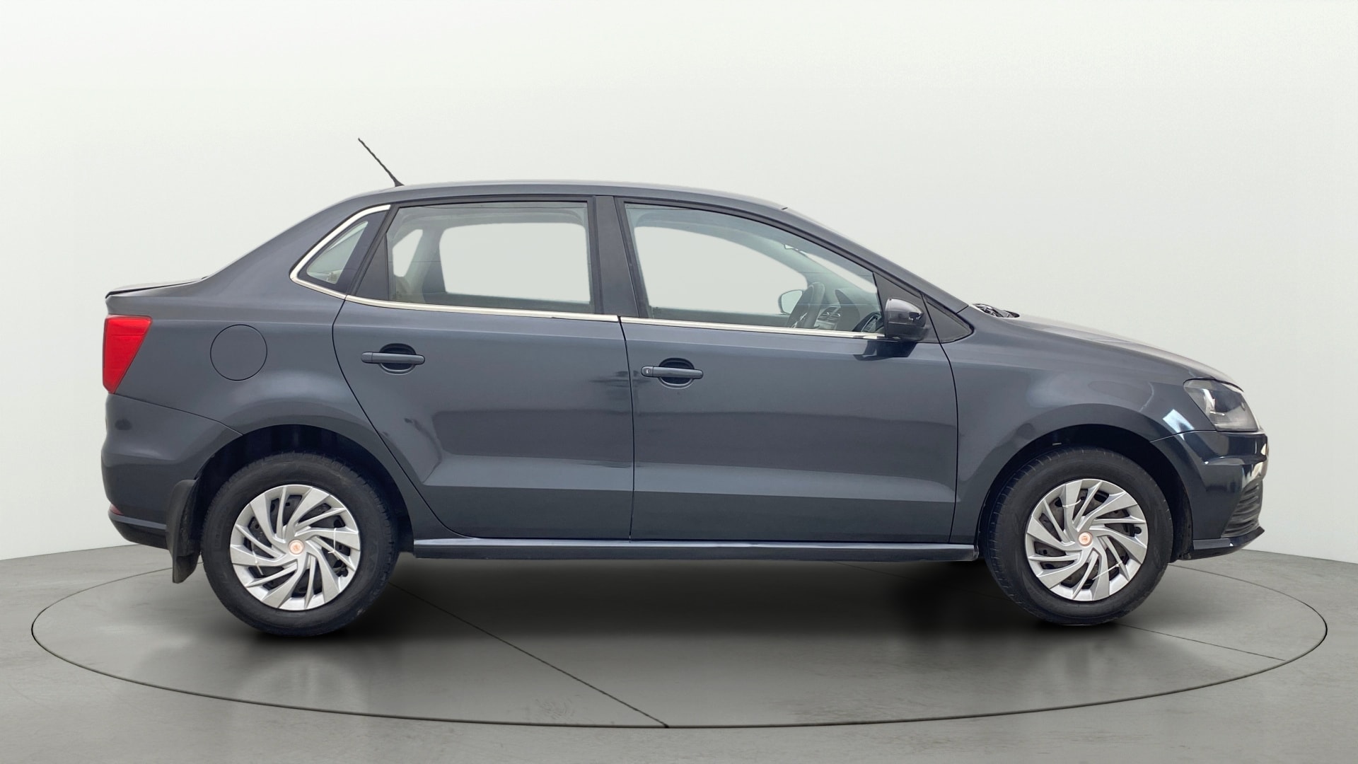 View 2018 Volkswagen Ameo 1.2L MPI Petrol Comfortline Image 8 Used 2018 Volkswagen Ameo 1.2L MPI Petrol Comfortline Image 8
