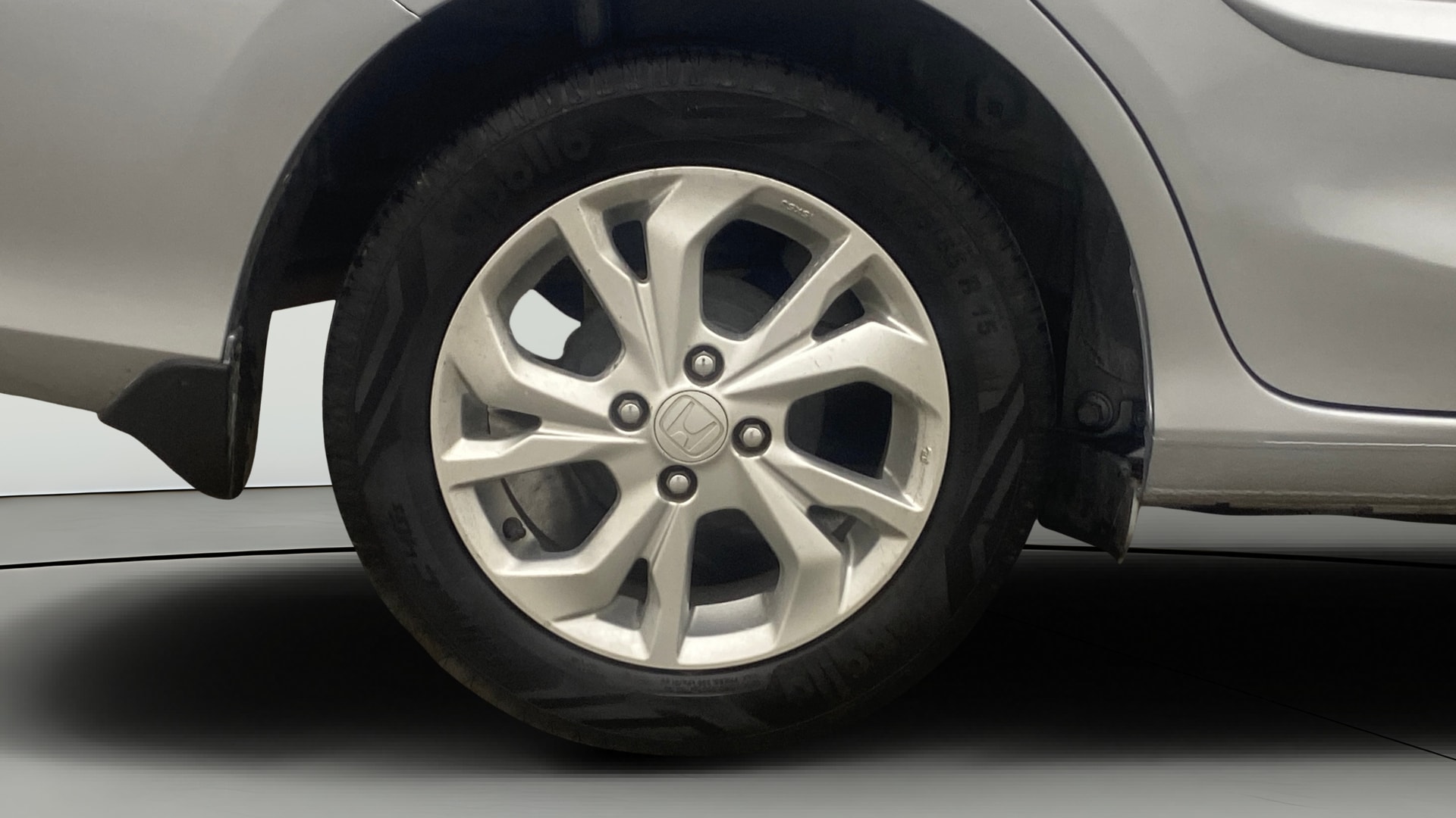 View 2019 Honda Amaze E MT Petrol BS IV Image 24 Used 2019 Honda Amaze E MT Petrol BS IV Image 24