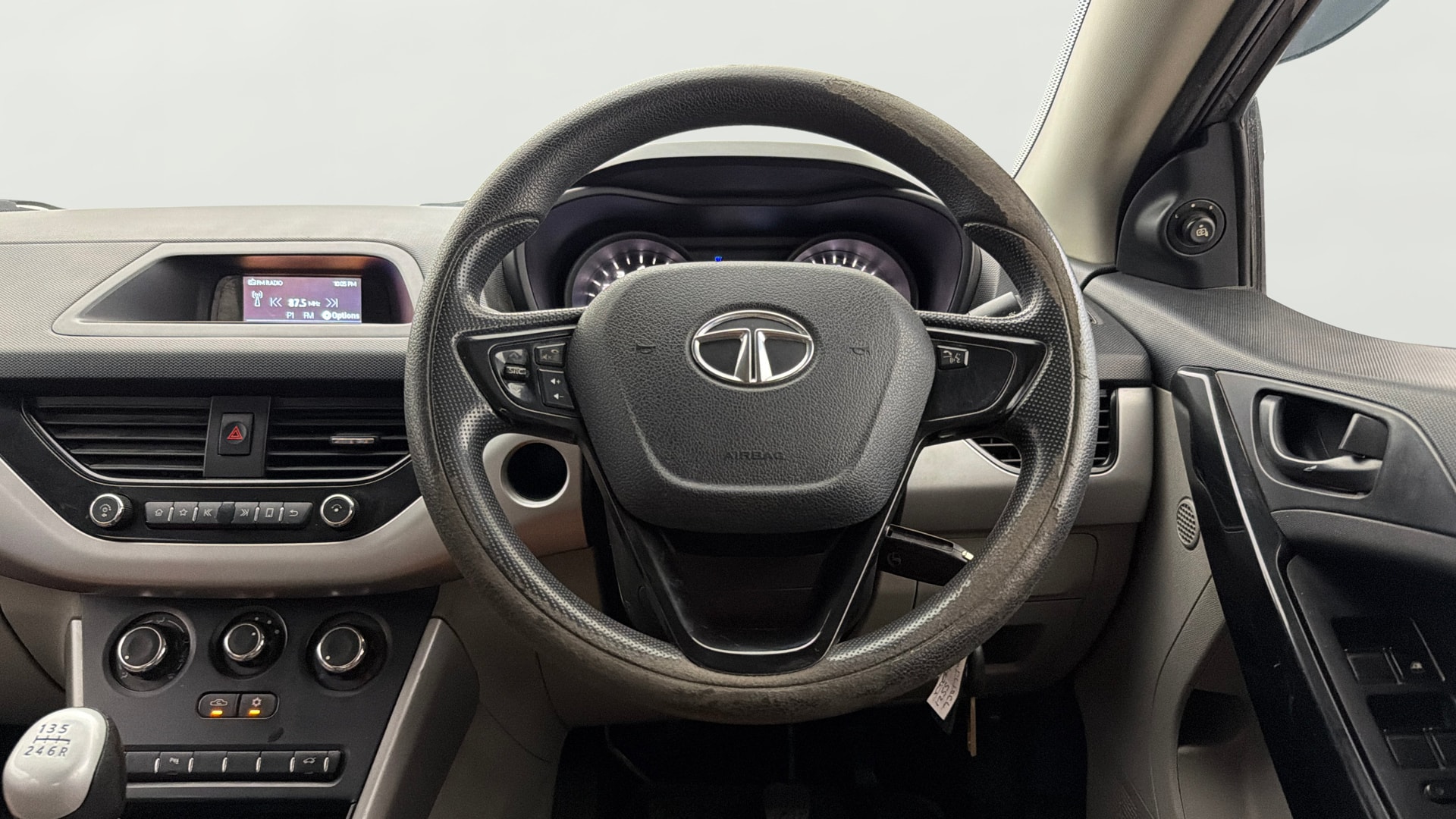 Used 2018 Tata Nexon Used 2018 Tata Nexon