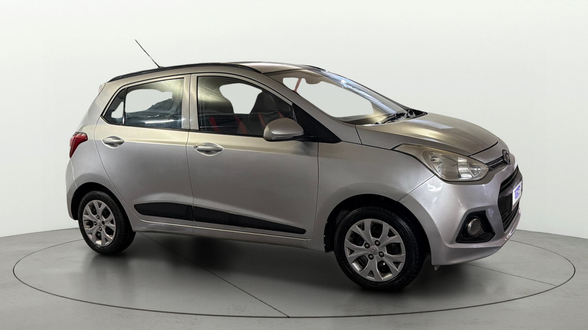 View 2015 Hyundai Grand i10 Sportz 1.2 Kappa Image 35 Used 2015 Hyundai Grand i10 Sportz 1.2 Kappa Image 35