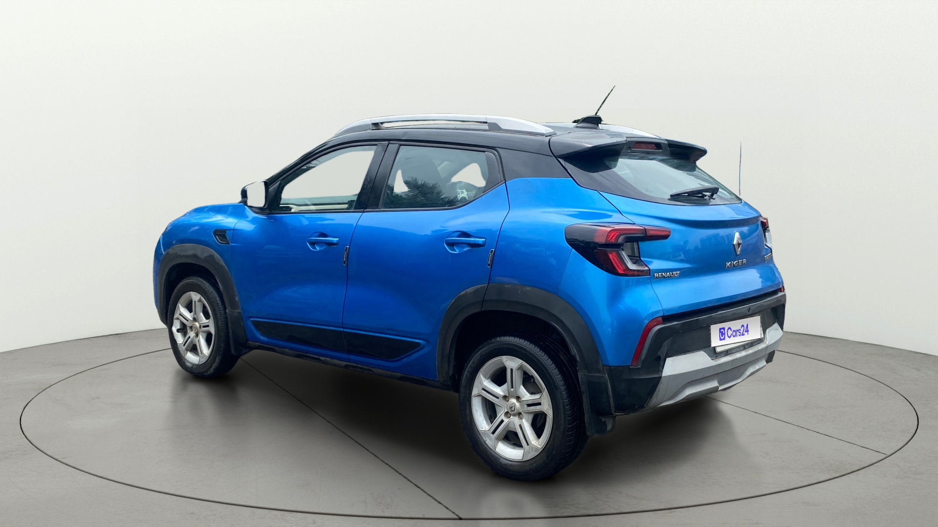 View 2021 Renault Kiger RXT Turbo CVT Image 2 Used 2021 Renault Kiger RXT Turbo CVT Image 2