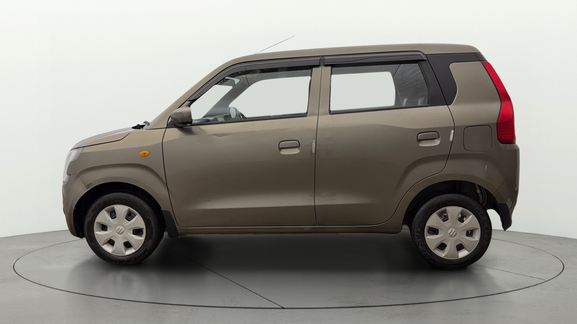 View 2025 Maruti Suzuki 1000 Base Variant Image 25 Used 2025 Maruti Suzuki 1000 Base Variant Image 25