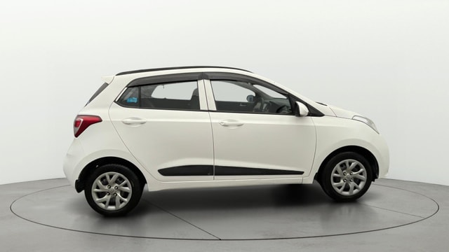 View Hyundai Grand i10 Image 8 Used Hyundai Grand i10 Image 8