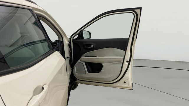 View Jeep Compass Image 46 Used Jeep Compass Image 46