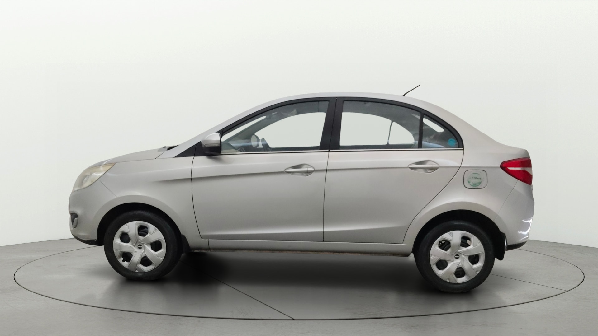 View 2015 Tata Zest XMS Petrol Image 5 Used 2015 Tata Zest XMS Petrol Image 5
