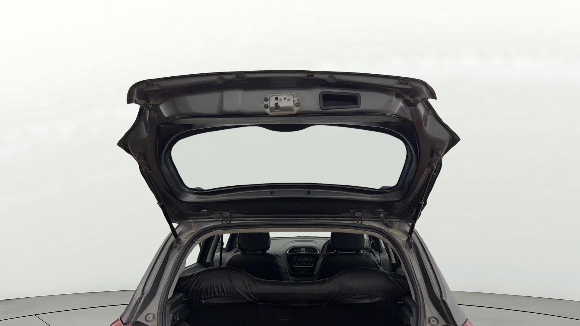View 2021 Tata Tiago Revotorq XB Image 16 Used 2021 Tata Tiago Revotorq XB Image 16