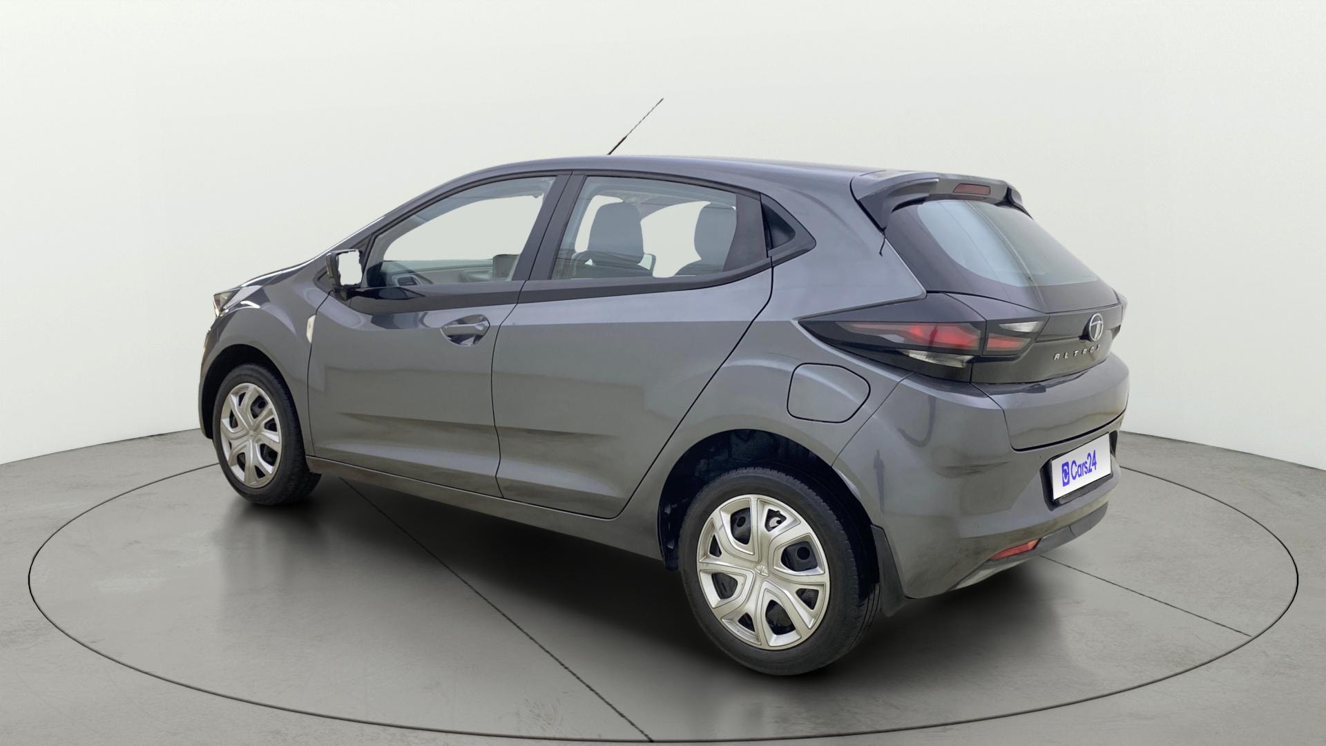 View 2022 Tata Altroz XM Plus Petrol Image 2 Used 2022 Tata Altroz XM Plus Petrol Image 2