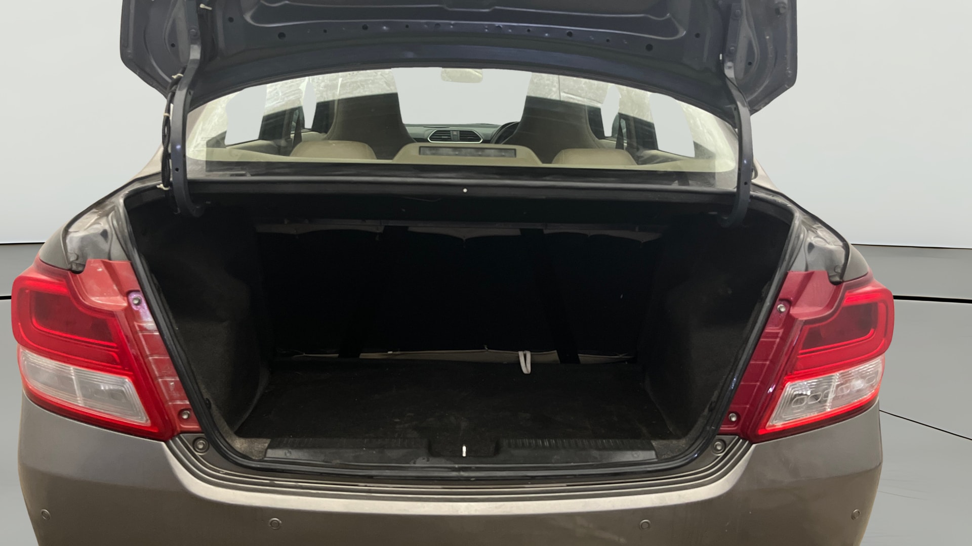 View 2019 Maruti Suzuki 1000 Base Variant Image 43 Used 2019 Maruti Suzuki 1000 Base Variant Image 43