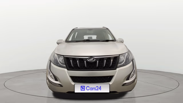 View Mahindra XUV500 Image 1 Used Mahindra XUV500 Image 1