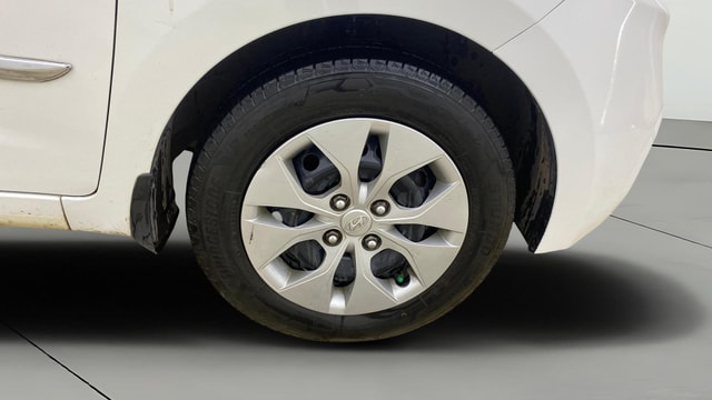 View Hyundai Xcent Image 39 Used Hyundai Xcent Image 39