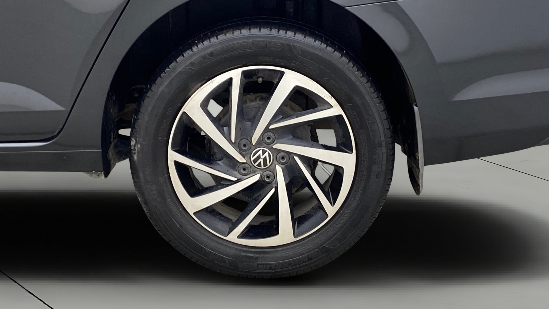 View 2022 Volkswagen Virtus Topline 1.0 TSI MT Image 11 Used 2022 Volkswagen Virtus Topline 1.0 TSI MT Image 11