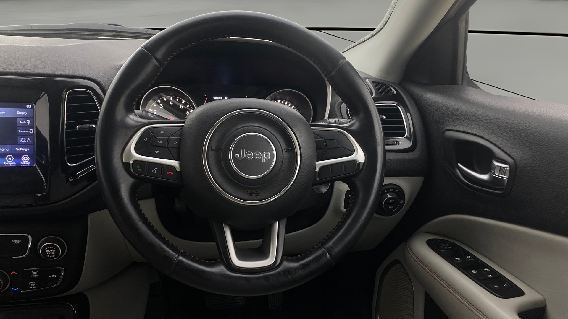 View 2019 Jeep Compass Limited 1.4 Multi AIR Petrol DDCT AT BS IV Image 20 Used 2019 Jeep Compass Limited 1.4 Multi AIR Petrol DDCT AT BS IV Image 20