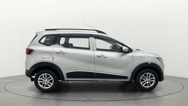 View Renault Triber Image 8 Used Renault Triber Image 8